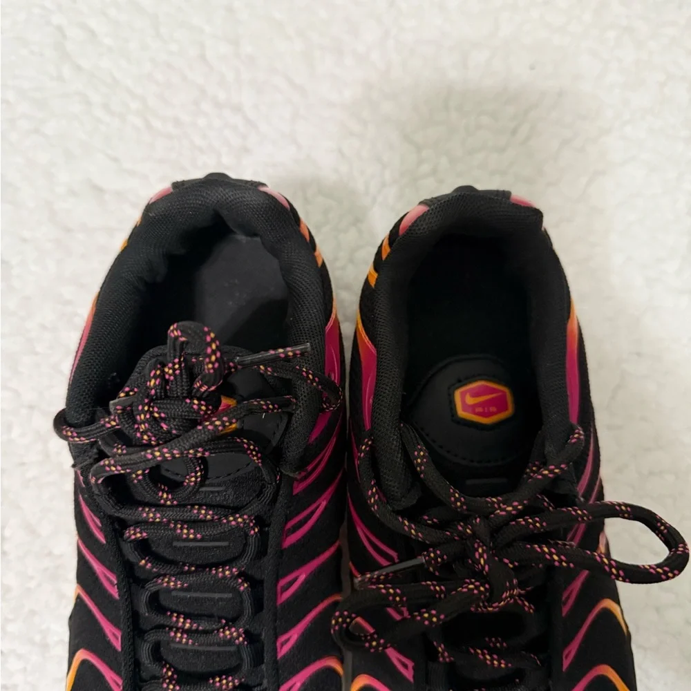 Nike women9s sneakers